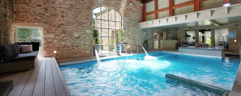 Image name Hydrotheraphy Pool The Devonshire Spa yorkshire the 1 image from the post Celebrating Mother's Day in Yorkshire 2024 in Yorkshire.com.