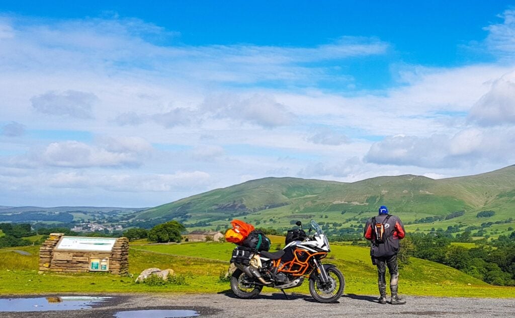 Image name motorcyclist yorkshire the 3 image from the post Welcome to <span style="color:var(--global-color-8);">Y</span>orkshire in Yorkshire.com.