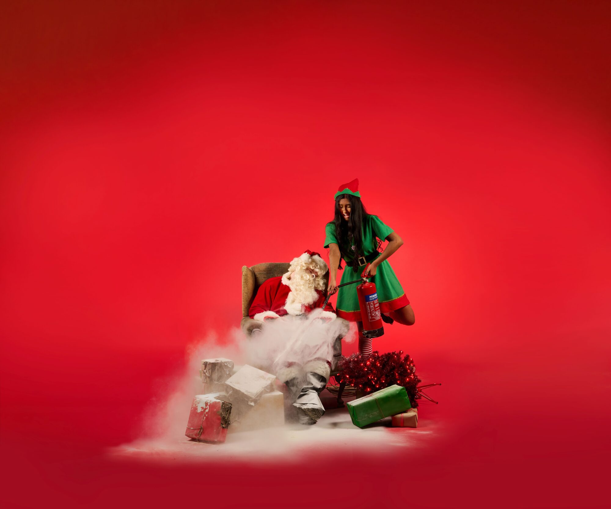 Image name Red Ladder. A Proper Merry Christmess image credit David Lindsay the 8 image from the post Leeds theatre companies team up to bring double dose of festive fun on tour in Yorkshire.com.